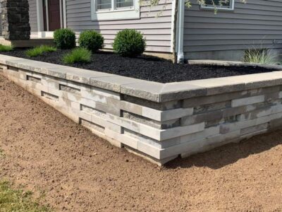 Hardscape-Retaining-Wall